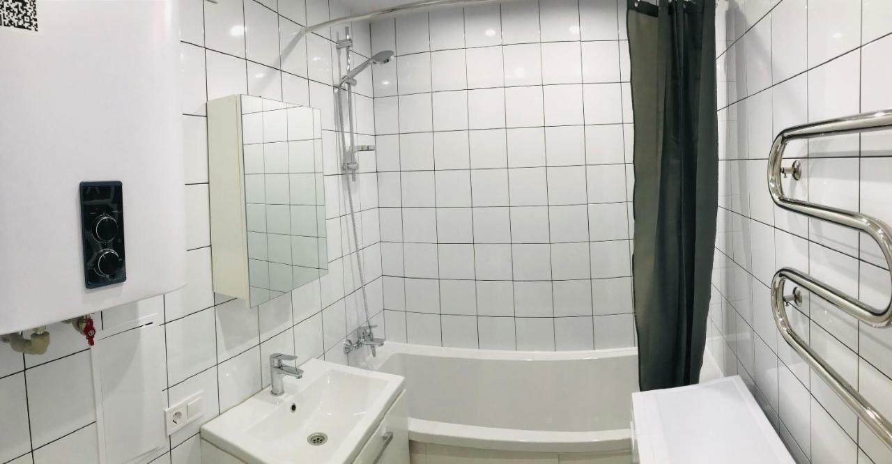 Tf Apartment Двокімнатні Апартаменти В Центрі Міста Poltava Exterior foto